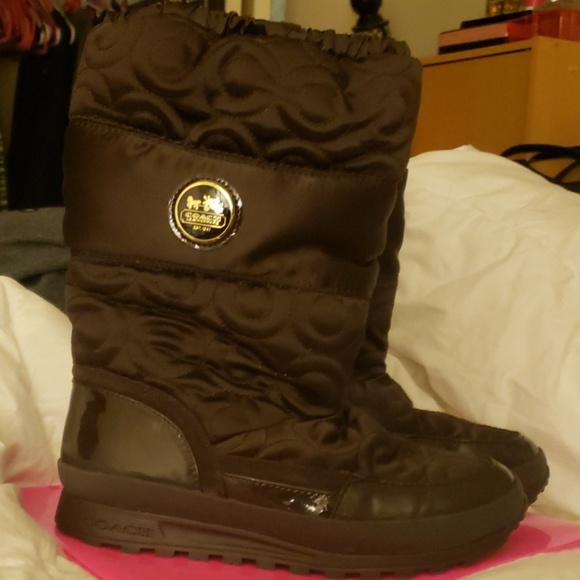 NWOT Coach winter boots 🥾❄☃️ - Picture 1 of 4